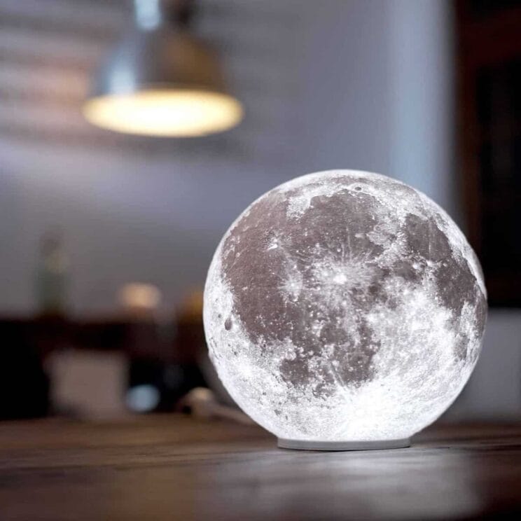 Luna - Modelo realista
