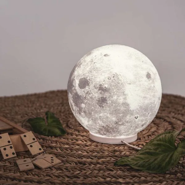 Luna - Modelo realista - Image 4