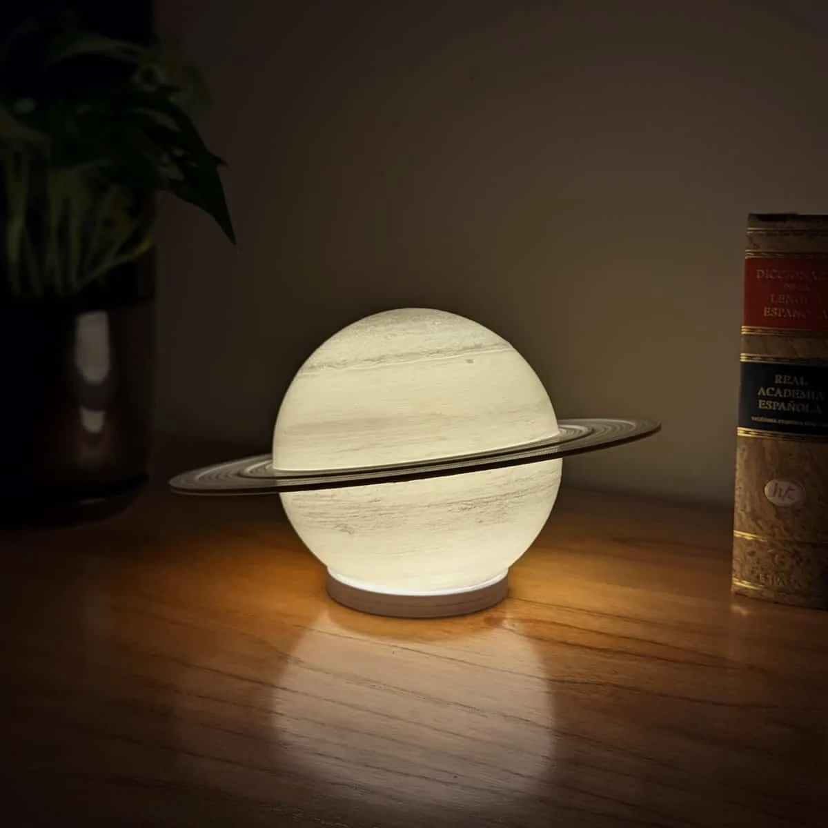 Saturno – Modelo realista - Image 3