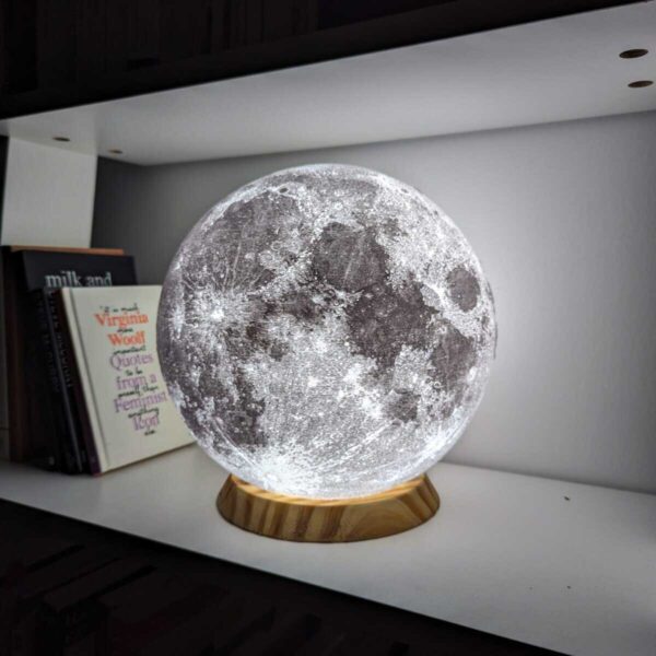 Luna - Modelo realista - Image 8